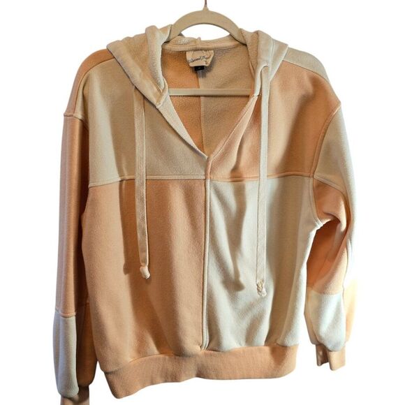 UNIVERSAL THREAD WOMENS ORANGE AND IVORY HOODIE SIZE MEDIUM RELAXED COZY WARM - Picture 1 of 7